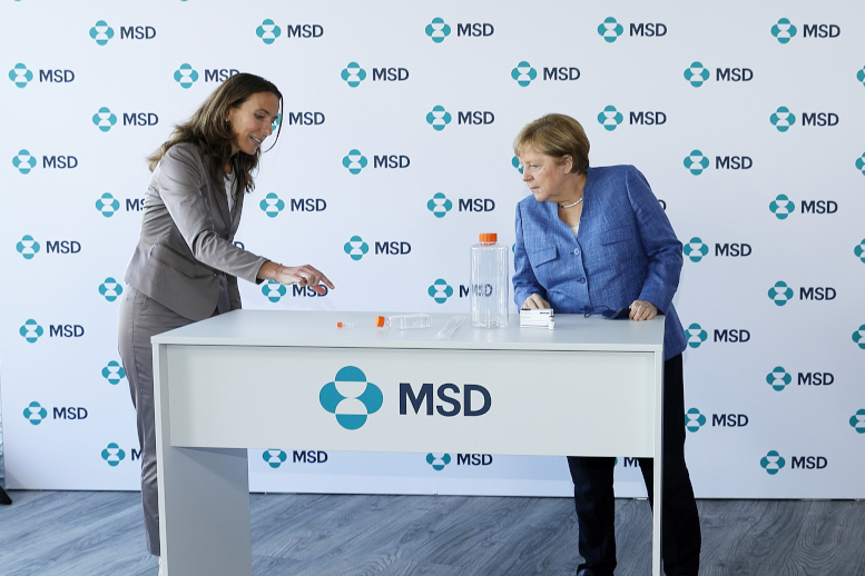 MSD Pressefoto Chantal Friebertshäuser und Angela Merkel