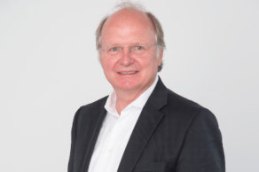 Portraitfoto von Prof. Dr. Volker Amelung